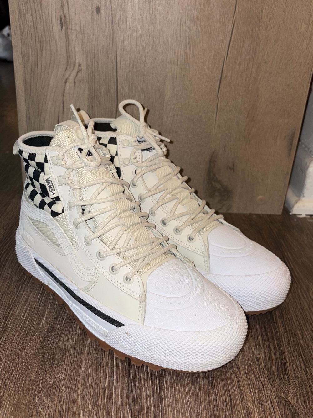 VANS UA SK8-HI GORE-TEX MTE-3 (CHECKERBOARD) UNISEX SNEAKERS